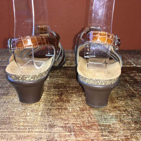 SAS Allegro Heel Strap Sandal Womens 9 M Cognac Croc Brown Comfort Classic Heel - Picture 3 of 8